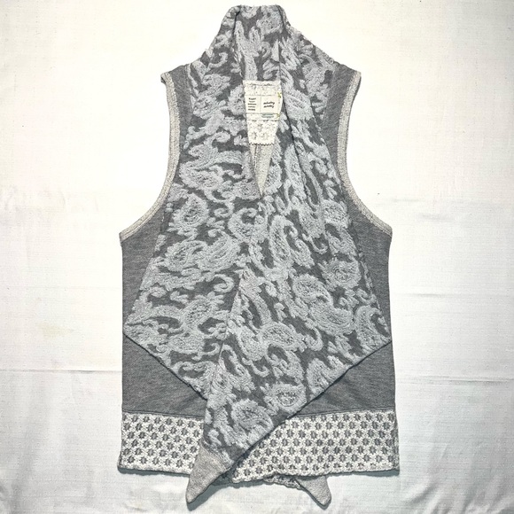 Anthropologie Saturday Sunday Lace knit asymmetrical gray/white open tunic - Picture 16 of 16